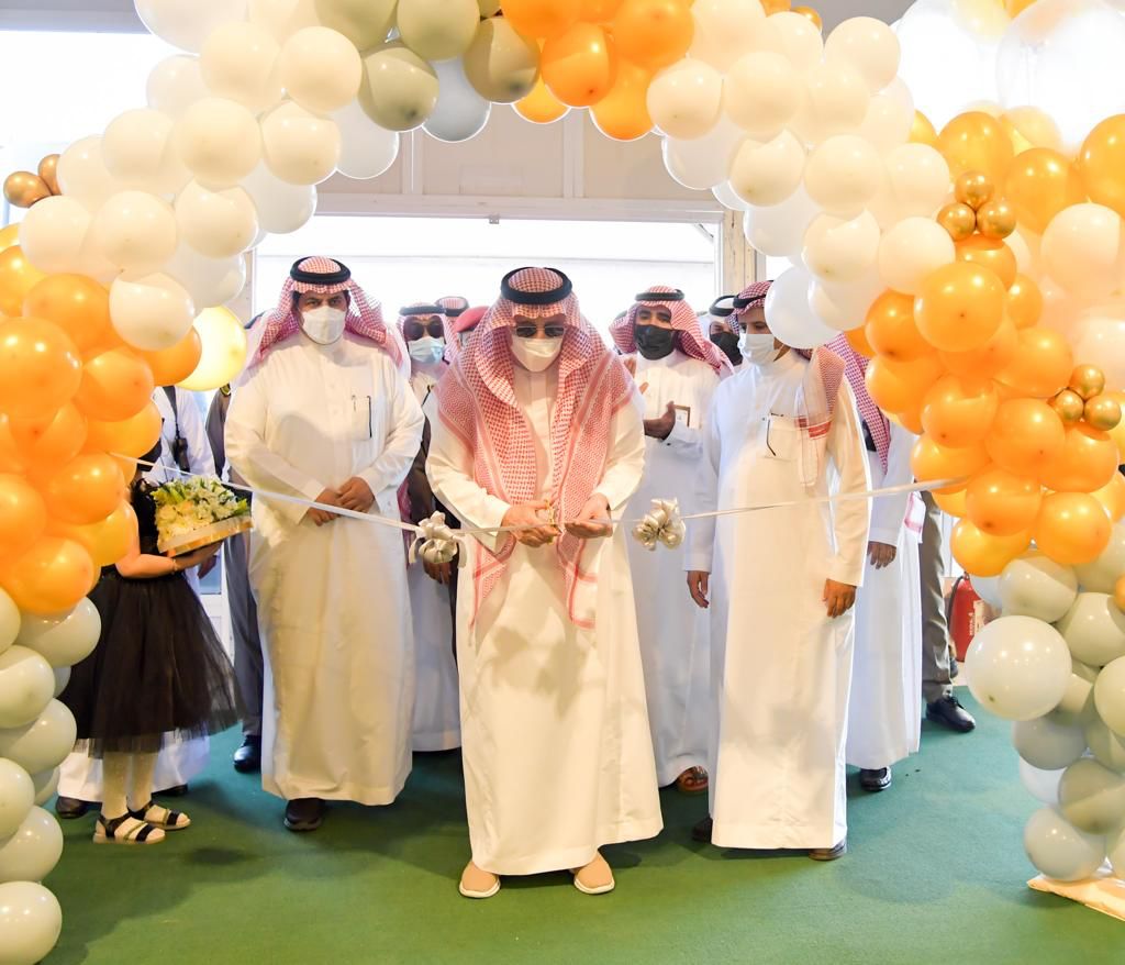 سمو أمير منطقة جازان يدشّن فعاليات مهرجان "العسل" السابع بالعيدابي..