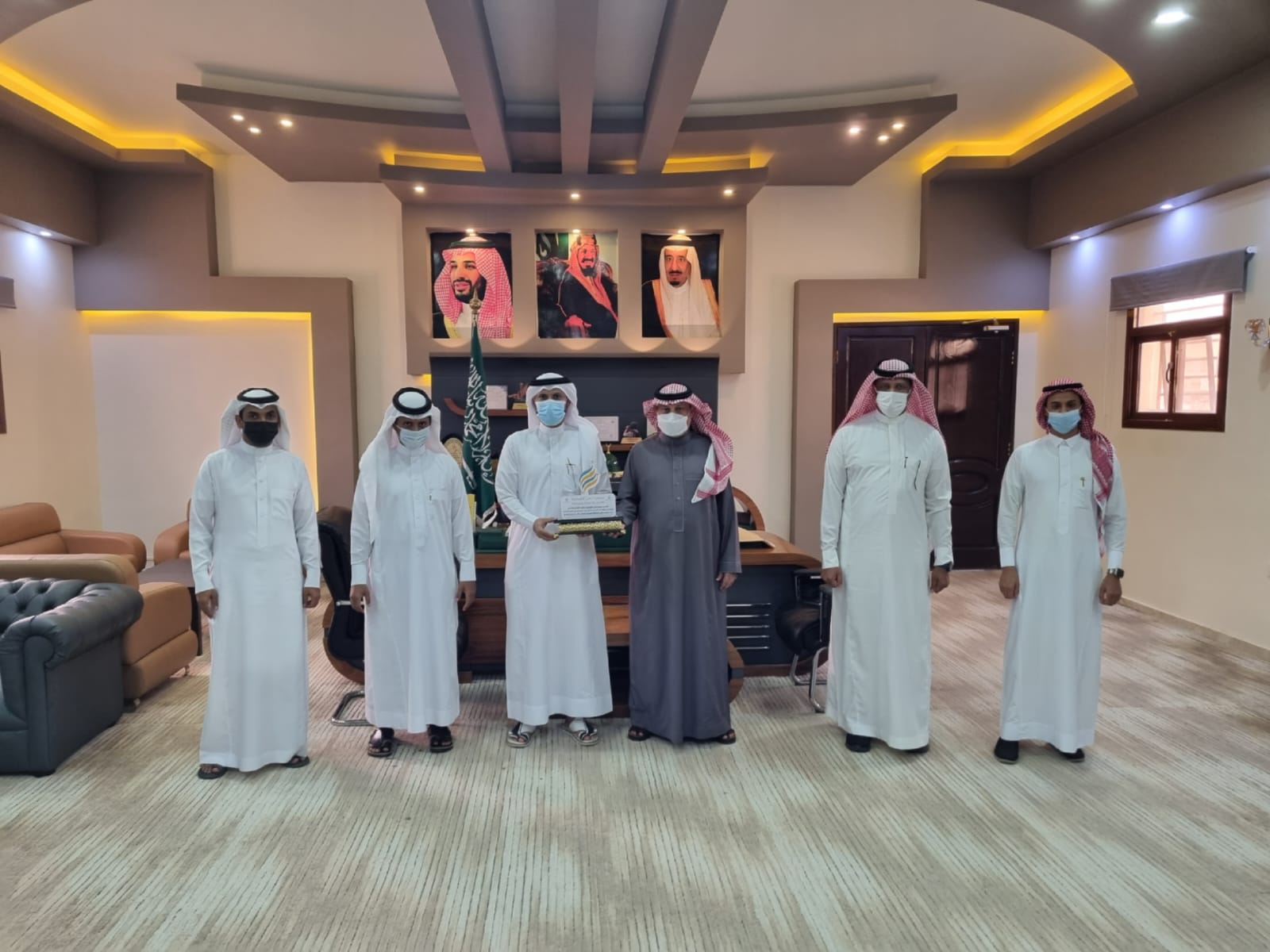 محافظ أحد المسارحة يدشن المحفظة التمويلية لإقراض الأسر المنتجة التابعة لجمعية تميز الشبابية