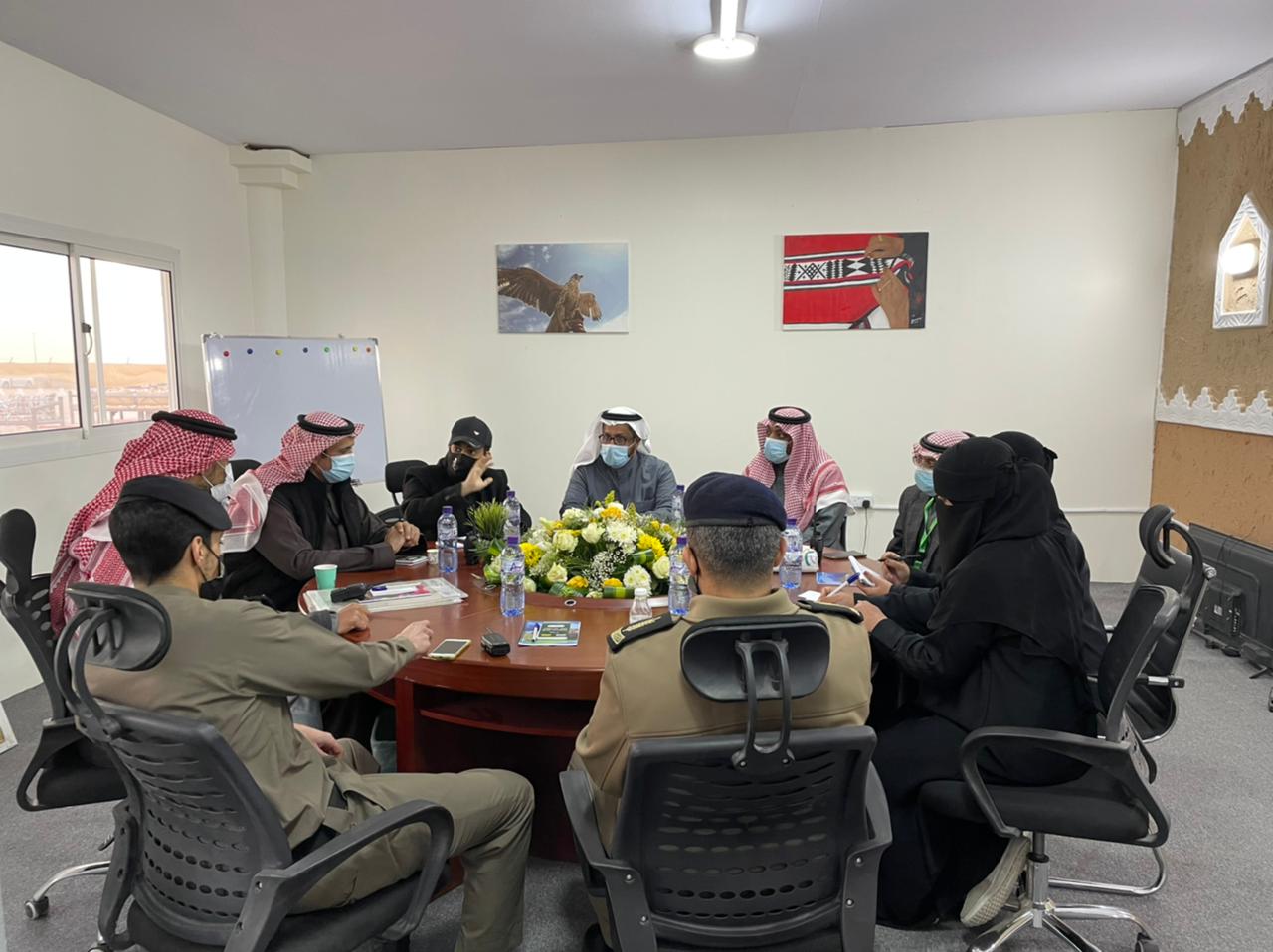 غرفة عمليات مهرجان الصقور تنظيم مميز على مدار الساعة