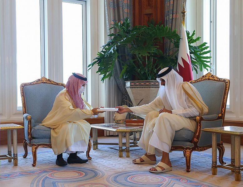 خادم الحرمين الشريفين يبعث رسالة خطية لسمو أمير دولة قطر